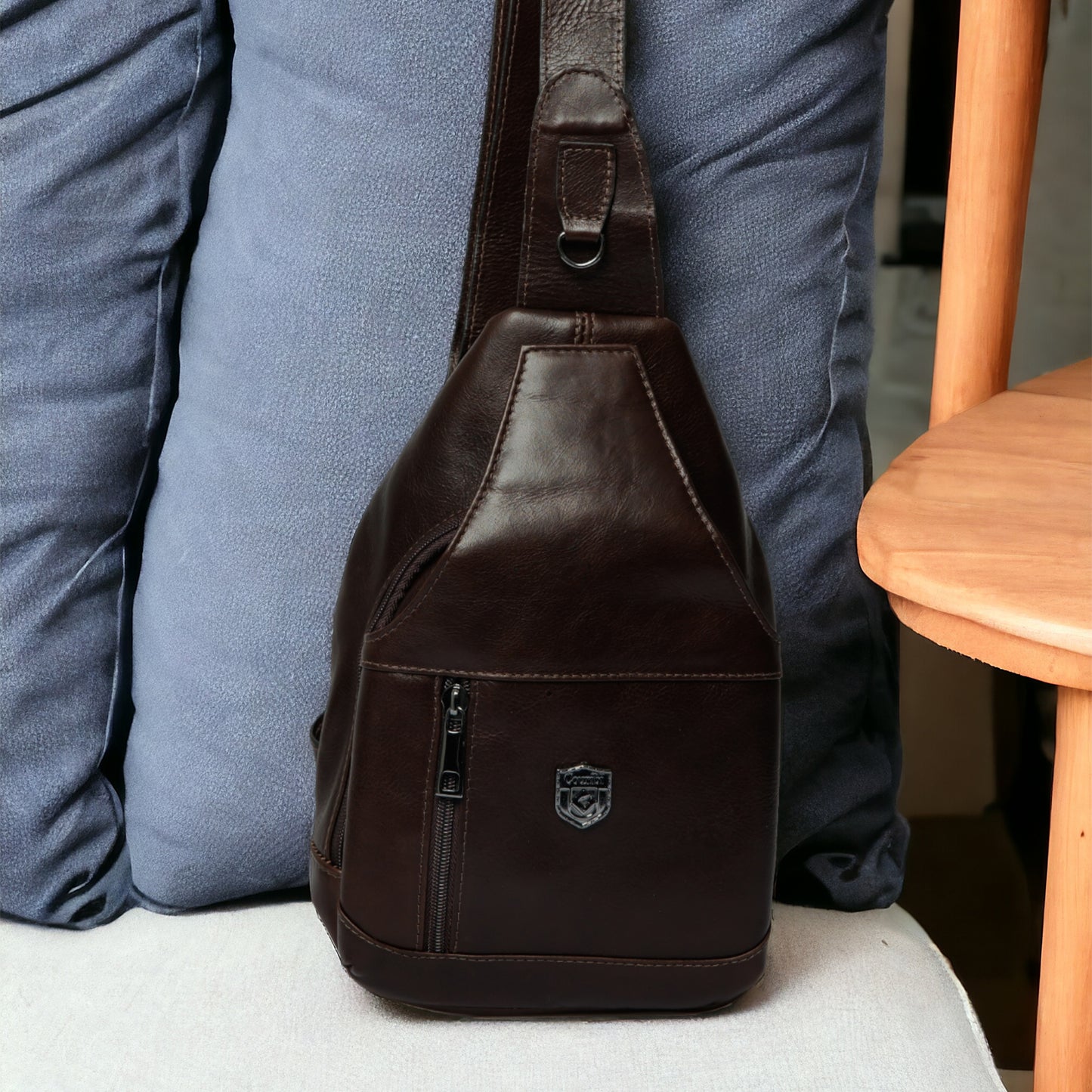 Mochila Transversal em Couro Legítimo Las Vegas